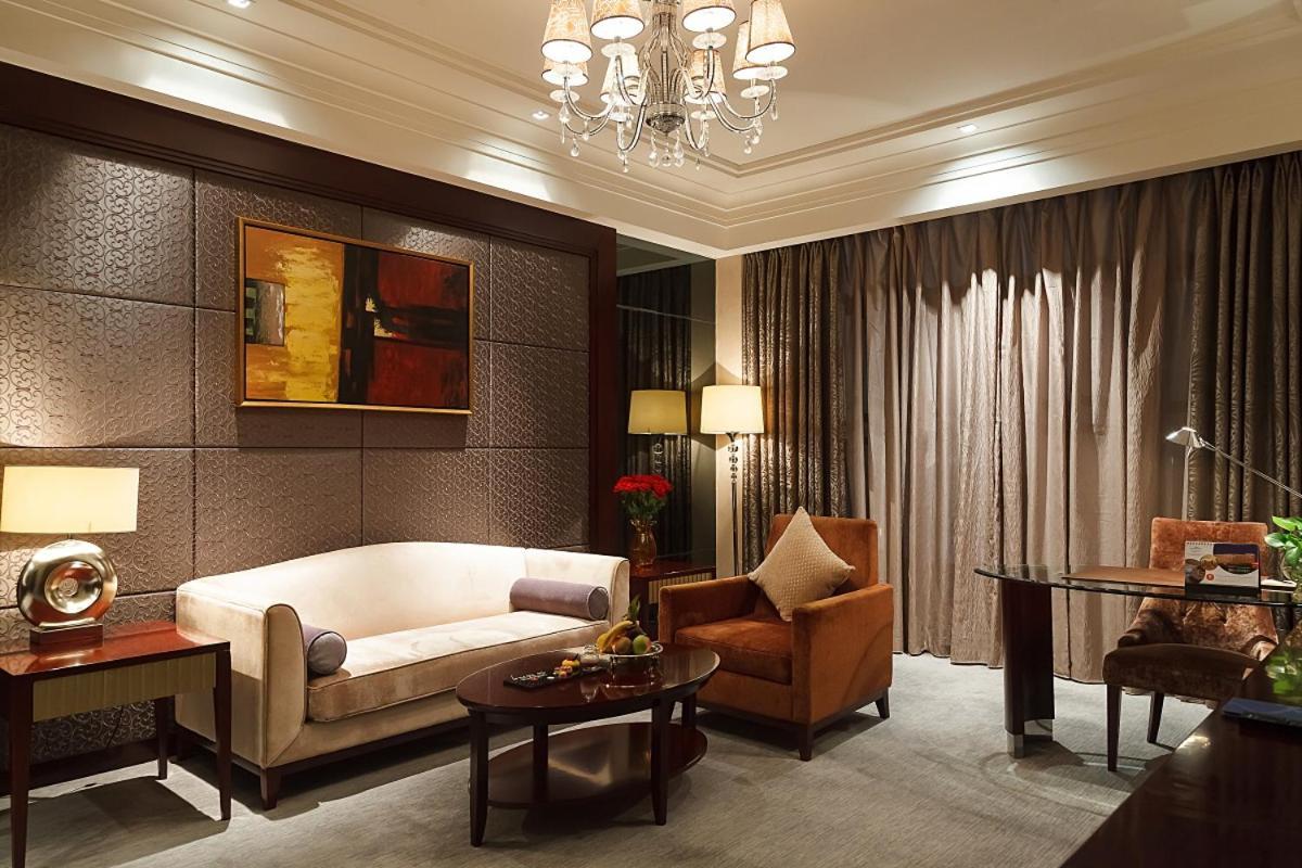 Howard Johnson Riverfront Plaza Fuzhou Fuzhou  Exterior foto