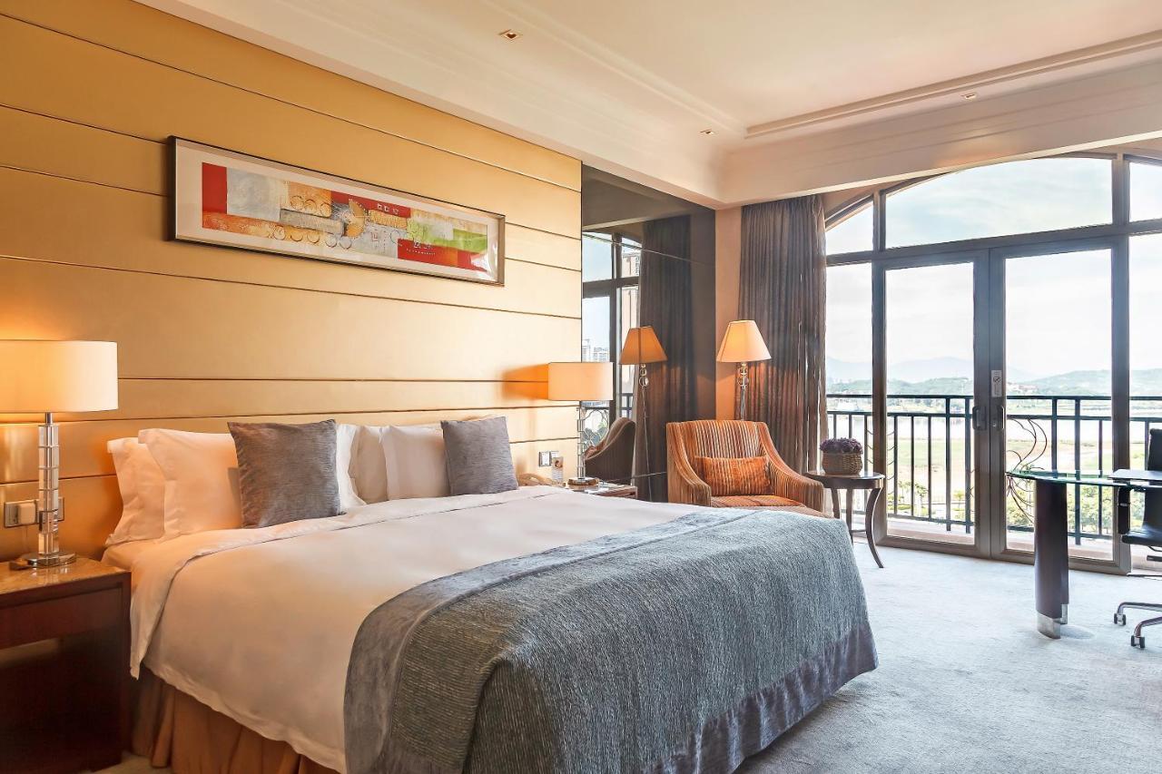 Howard Johnson Riverfront Plaza Fuzhou Fuzhou  Exterior foto